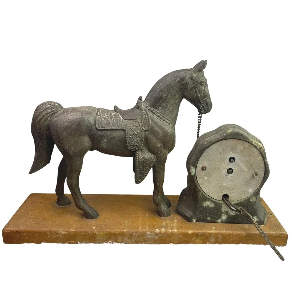 Vintage Galter Products Co Spartus Mantel Clock Electric Horse‎ Country Western